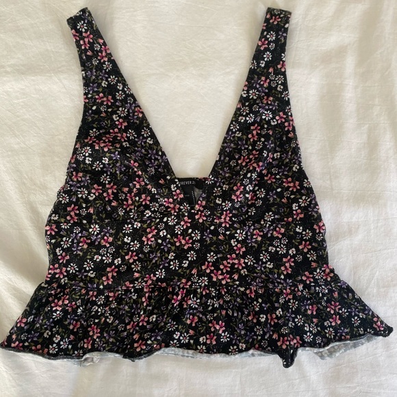 Forever 21 floral crop top - Picture 2 of 6